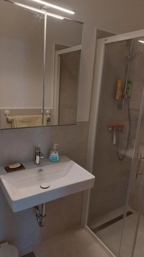 Cozy, Bright And Affordable Studio W/ Free Parking Ljubljana Extérieur photo